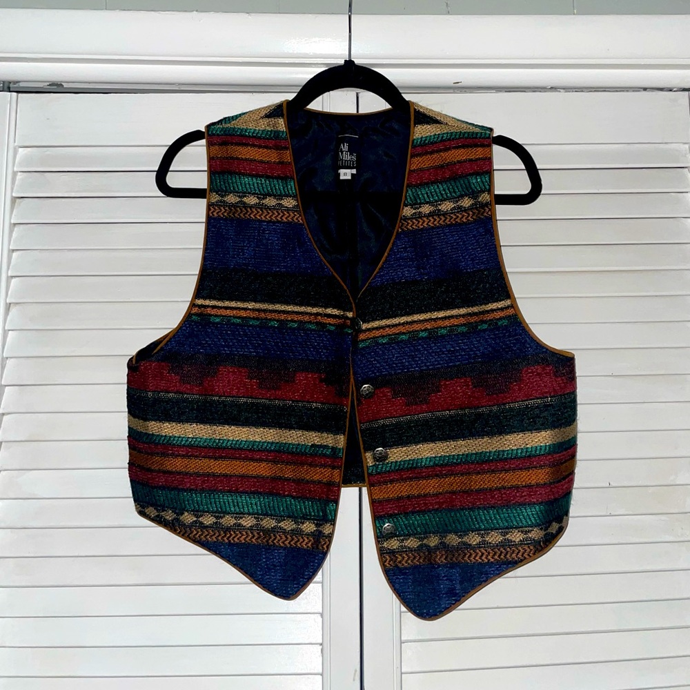 Ali Miles Petites Vintage 3 Button Vest